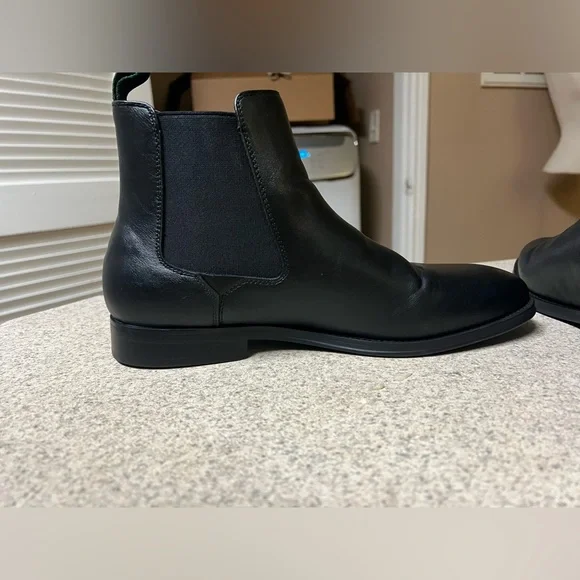 Black Leather Men's Chelsea Boots